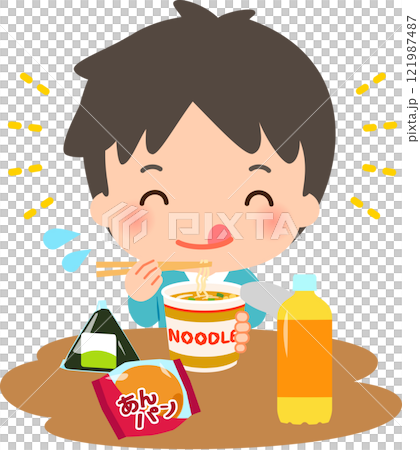 餐點包括杯裝拉麵、甜麵包和果汁的男人 121987487