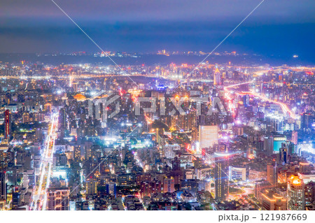 台湾　台北101からの夜景 121987669