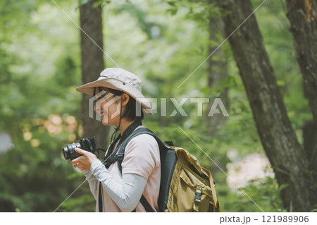 スクールフォトカメラマン 121989906