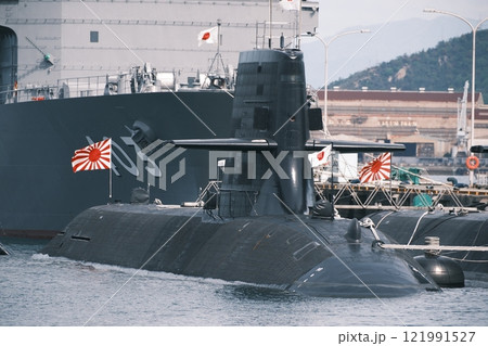 潜水艦の休息 潜水艦の休息 121991527