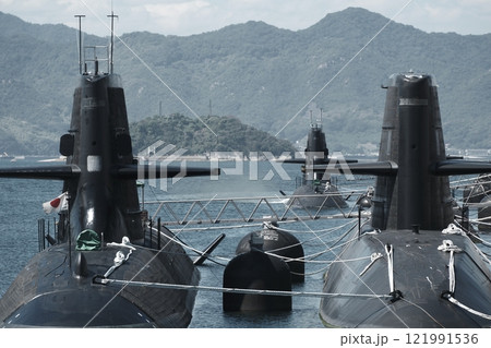 潜水艦の休息 121991536