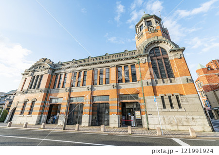 福岡県北九州市門司区　門司港レトロを代表する建物　旧大阪商船門司支店 121991924