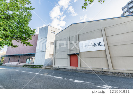 福岡県北九州市門司区 門司港レトロの近くに立つ出光美術館 福岡県北九州市門司区 門司港レトロの近くに立つ出光美術館 121991931