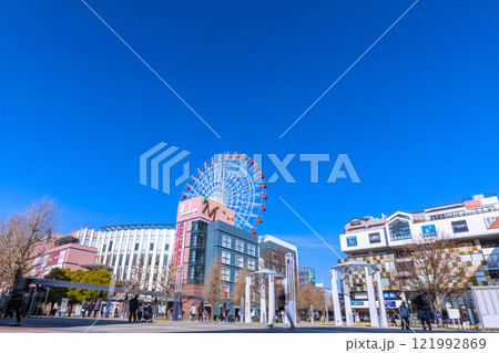 日本の横浜都市景観 1月。センター北駅前の都築阪急などを望む=令和7年1月15日 日本の横浜都市景観 1月。センター北駅前の都築阪急などを望む=令和7年1月15日 121992869