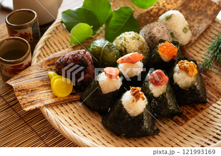 様々なおむすび(1) 121993169