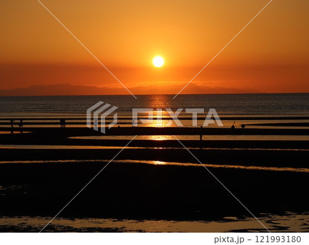 真玉海岸の夕陽【大分】 真玉海岸の夕陽【大分】 121993180