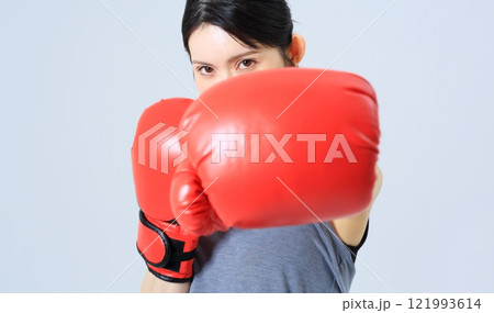 女性ボクサーのイメージ 121993614