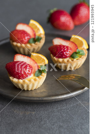 フルーツタルト 121993945
