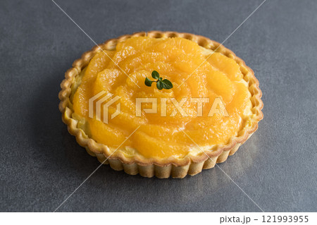 デコポンのフルーツタルト 121993955