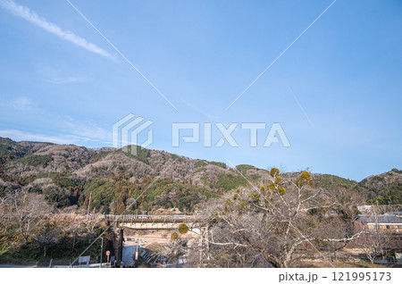 冬の笠置の山並み　京都府笠置町 121995173