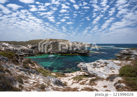 青く澄んだ海 ロットネスト島② 青く澄んだ海 ロットネスト島② 121996026