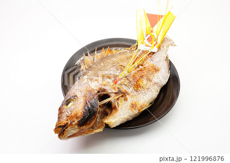 鯛の塩焼き　尾頭付き 121996876