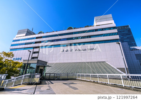 日本の横浜都市景観 1月・横浜駅(東口)やJR横浜タワーなどを望む=令和7年1月15日 日本の横浜都市景観 1月・横浜駅(東口)やJR横浜タワーなどを望む=令和7年1月15日 121997264