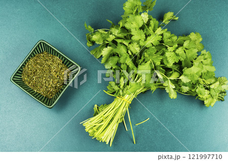 Cilantro herb leaf Cilantro herb leaf 121997710
