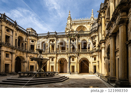Main cloister of the Monastery of the Order of Christ, Convento de Cristo in Tomar, Portugal. 121998350