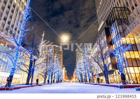 冬の札幌　北3条広場 (アカプラ)のイルミネーション　北海道札幌市 121998455