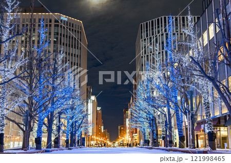 冬の札幌　北3条広場 (アカプラ)のイルミネーション　北海道札幌市 121998465
