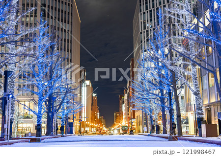 冬の札幌　北3条広場 (アカプラ)のイルミネーション　北海道札幌市 121998467