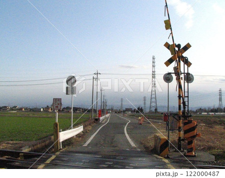 東武鉄道伊勢崎線の伊 第480号踏切道(2014.3.14) 何度通過してもほのぼの停止でにっこり 122000487