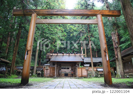 仁科の森に鎮座される日本最古の神明造… 仁科神明宮 122001104