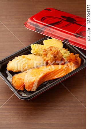 鮭ののり弁当 122004372