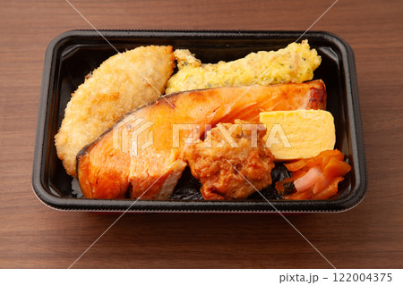 鮭ののり弁当 122004375