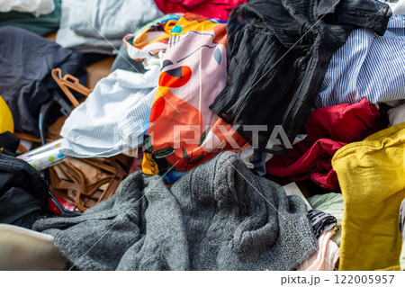 断捨離 衣替え 片づけ 断捨離 衣替え 片づけ 122005957