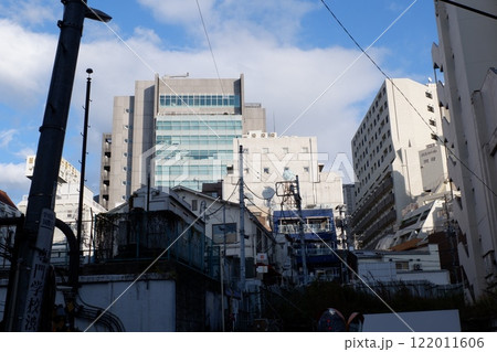 神泉駅前の住宅街 神泉駅前の住宅街 122011606