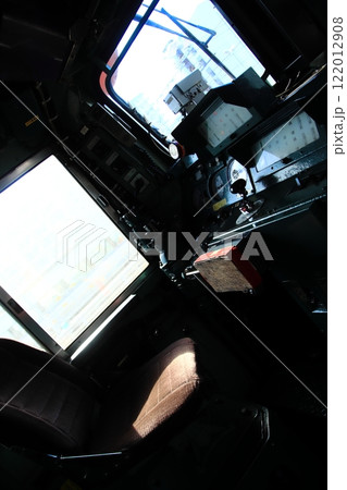 JR西日本DD51形ディーゼル機関車の運転台の写真素材 [122012908] - PIXTA