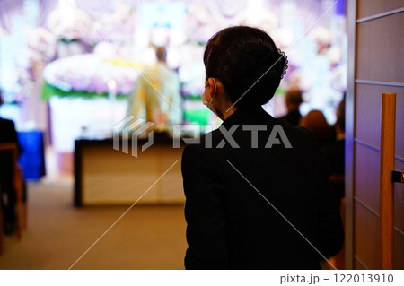 セレモニーレディー 122013910