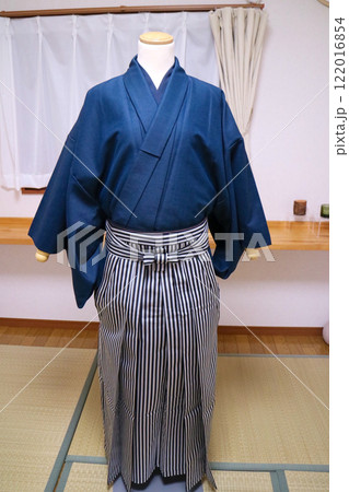 袴を付けた男性　マネキン 122016854