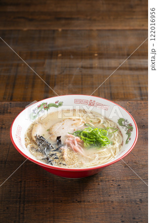 豚骨ラーメン 122016956