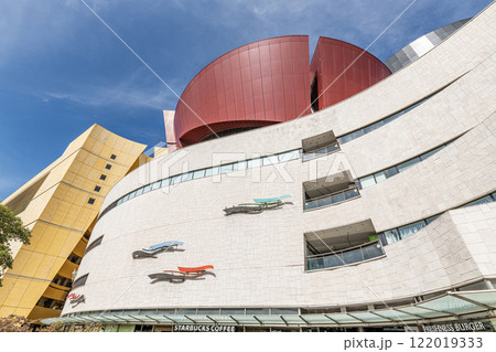 福岡県北九州市小倉北区　様々な施設が入居する大型複合施設　リバーウォーク北九州 122019333