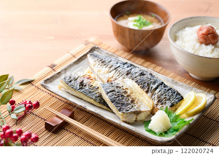 鯖の塩焼き 鯖の塩焼き 122020724