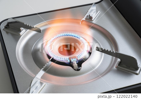 卓上用カセットコンロを点火する 122022140