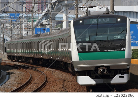 りんかい線 東雲駅に進入する 埼京線E233系 7000番台 122022866