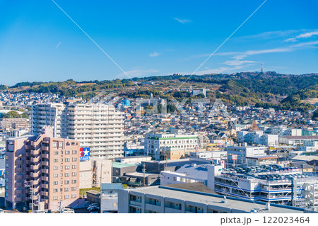 （静岡県）グランシップ展望室から眺める日本平方面の景色 122023464