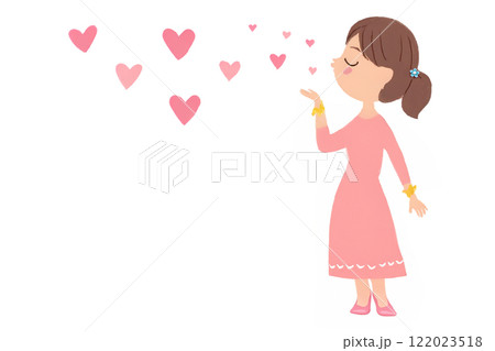 投げキッスをする女の子 122023518