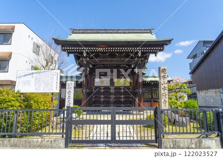 春の京都 本隆寺(不焼寺) 唐門 春の京都 本隆寺(不焼寺) 唐門 122023527