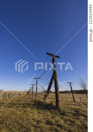 the memorial of the iron curtain in Cizov, Southern Moravia, Czech Republic 122024949
