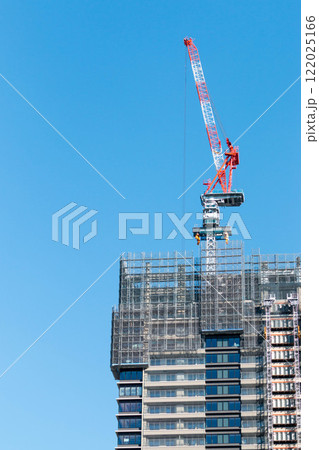 ビルの建設現場 122025166