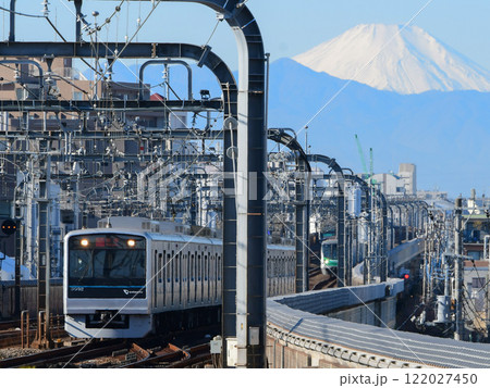 富士山を背景に走る小田急3000形 経堂 富士山を背景に走る小田急3000形 経堂 122027450