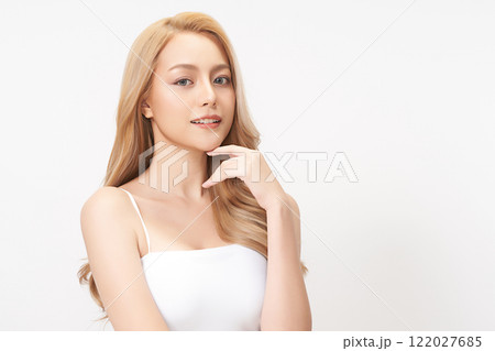 Beautiful young asian woman with clean fresh skin on white background, Face care, Facial treatment, Cosmetology, beauty and spa, Asian women portrait. 122027685