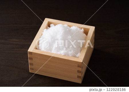 升に盛った塩 升に盛った塩 122028186