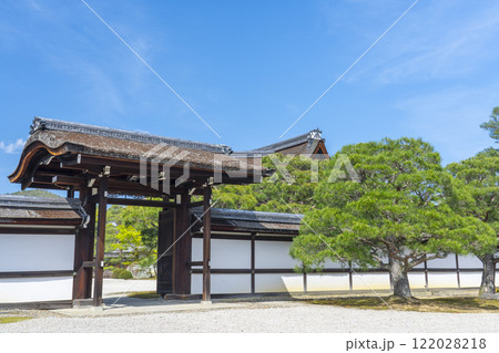 仁和寺御所庭園　皇族門 122028218