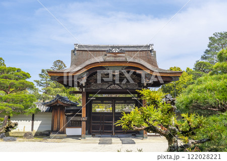 仁和寺御所庭園　南庭　勅使門 122028221