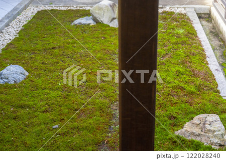 仁和寺御所庭園 宸殿と黒書院の間にある中庭 仁和寺御所庭園 宸殿と黒書院の間にある中庭 122028240