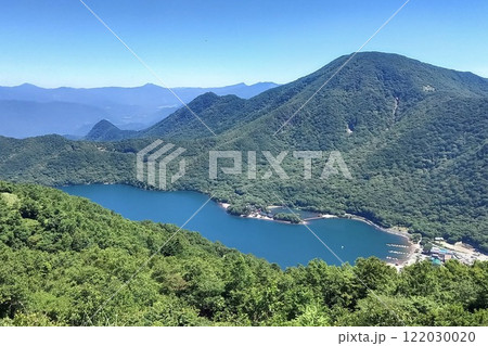 群馬県上毛三山のひとつ赤城山とカルデラ湖 群馬県上毛三山のひとつ赤城山とカルデラ湖 122030020