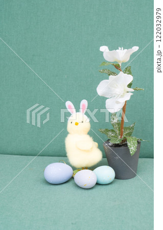Easter scene with funny chicken Easter scene with funny chicken 122032979