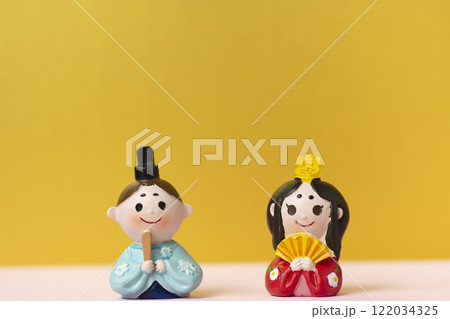 ひな人形のおもちゃ 122034325